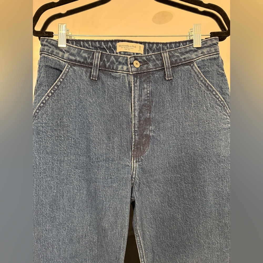 Abercrombie & Fitch Women's High Rise Jeans - Dark Blue - Picture 9 of 13